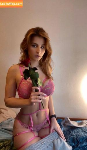 Anna Arevalo photo #0225