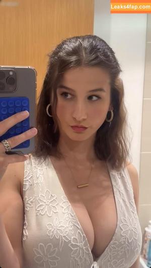 Anna Arevalo photo #0286