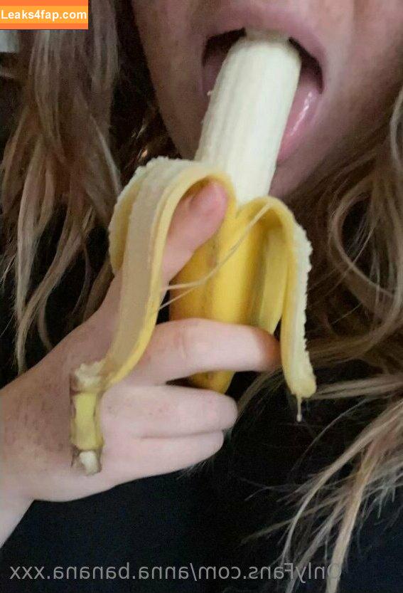 anna.banana.xxx /  leaked photo photo #0038