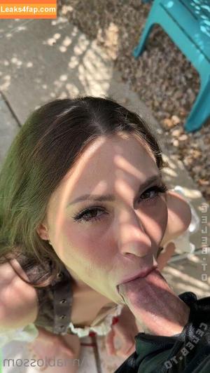 Anna Blossom photo #0272