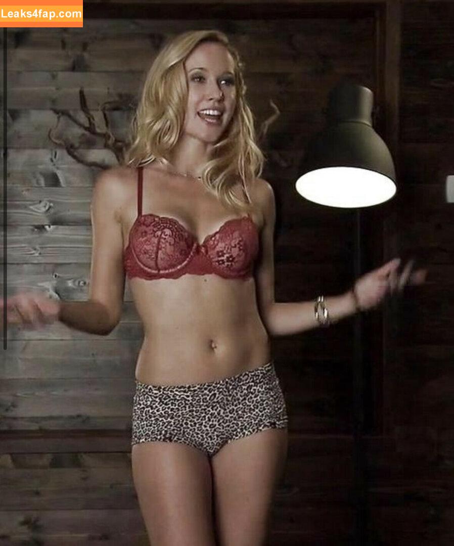 Anna Camp / therealannacamp leaked photo photo #0029