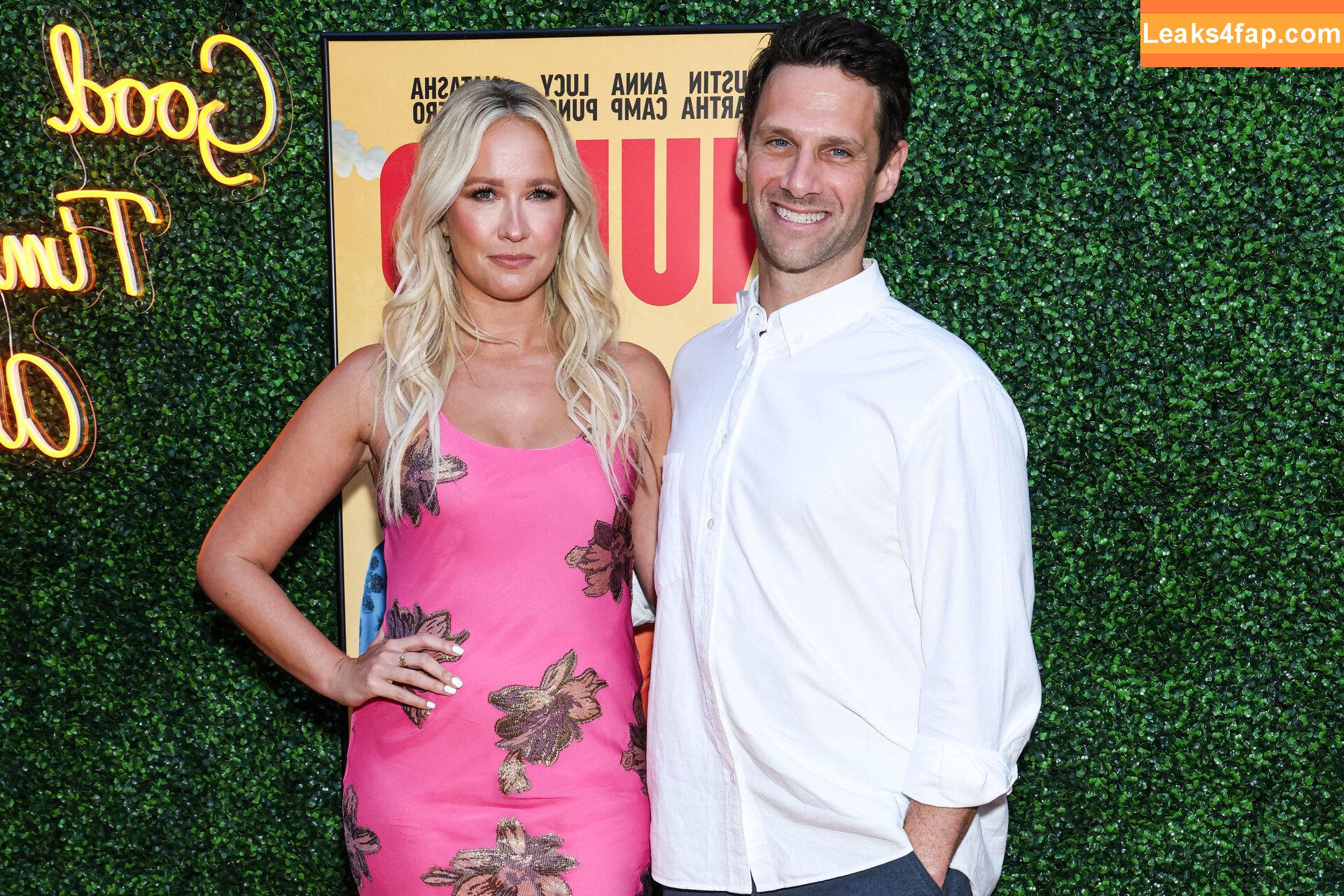 Anna Camp / therealannacamp слитое фото фото #0084