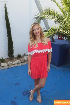 Anna-Carina Woitschack photo #0007