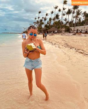 Anna-Carina Woitschack photo #0046