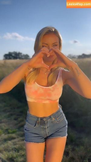 Anna-Carina Woitschack photo #0057