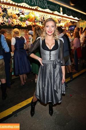 Anna-Carina Woitschack photo #0066