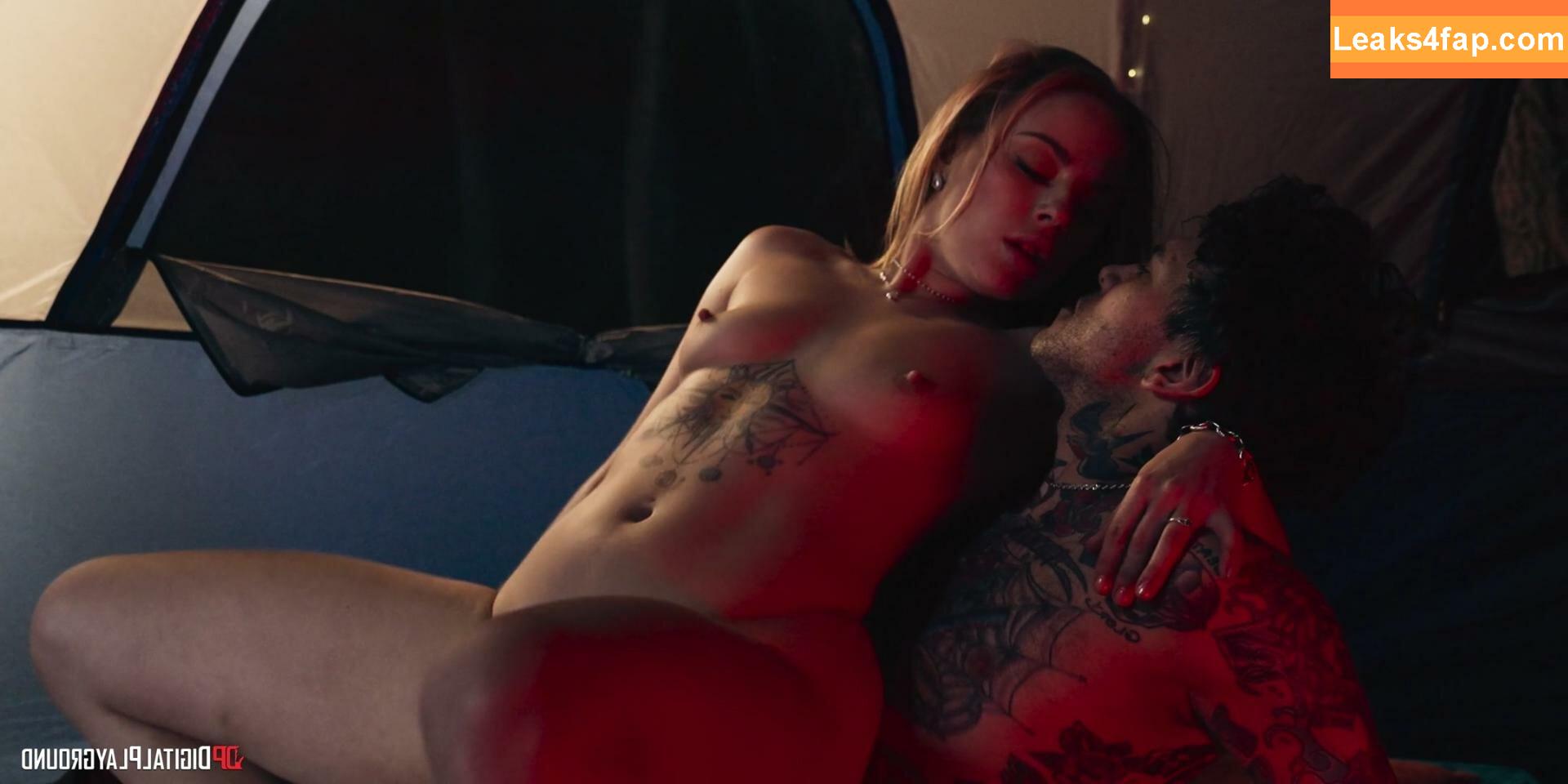 Anna Claire Clouds / annaclairecloud / annaclairecloudstv leaked photo photo #0386