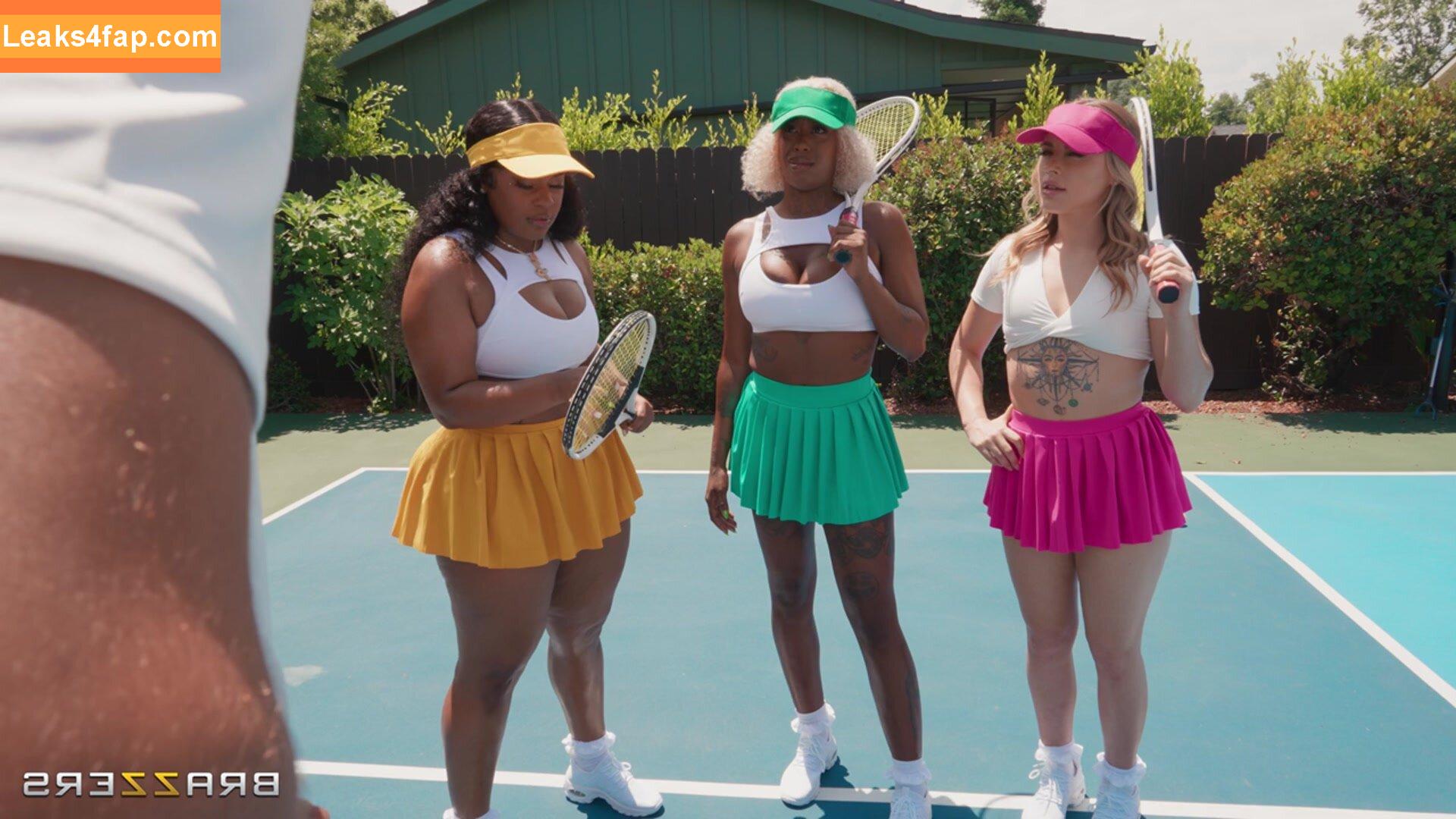 Anna Claire Clouds / annaclairecloud / annaclairecloudstv leaked photo photo #0978