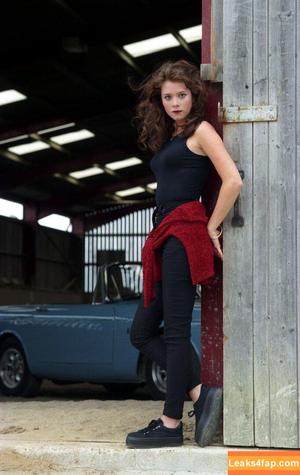 Anna Friel photo #0111