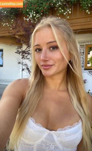 Anna Hafner photo #0083