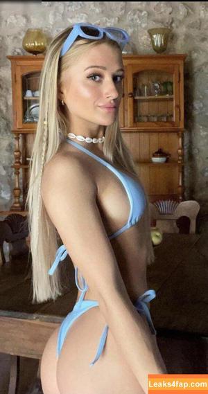 Anna Hafner photo #0123