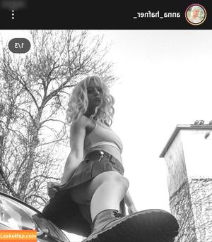 Anna Hafner photo #0124