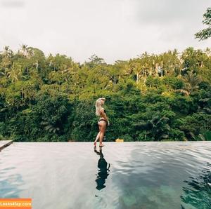 Anna Hafner photo #0130