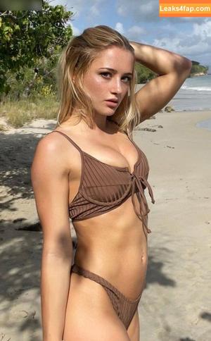 Anna Hafner photo #0158