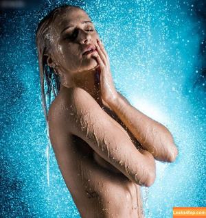 Anna Hafner photo #0168