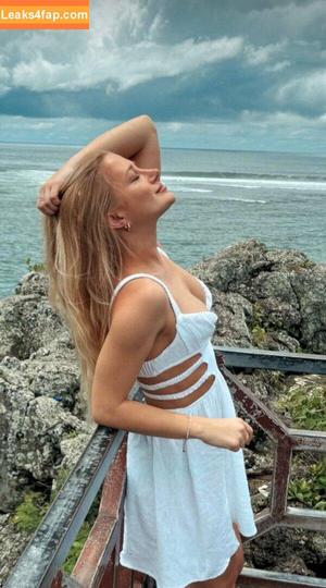 Anna Hafner photo #0207