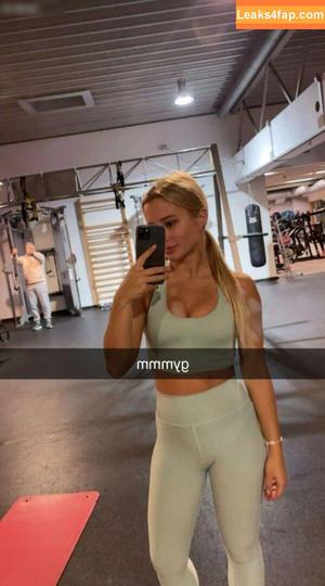 Anna Hafner photo #0230