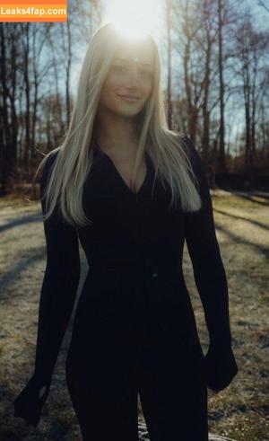 Anna Hafner photo #0241