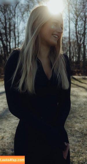 Anna Hafner photo #0244