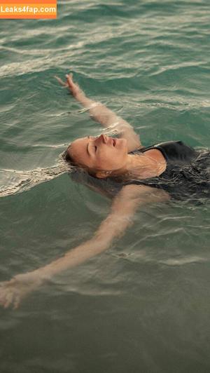 Anna Hafner photo #0257