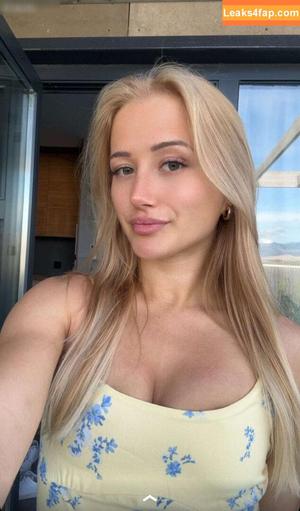 Anna Hafner photo #0320