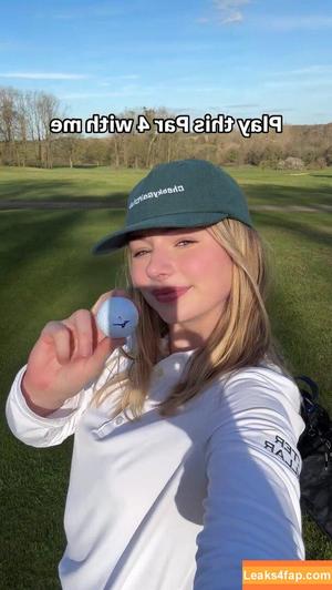 Anna Halliday photo #0019