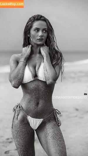 Anna Jay photo #0144