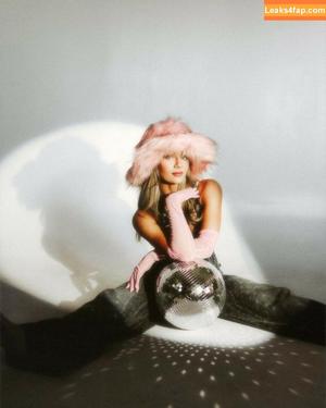 Anna Jay photo #0366
