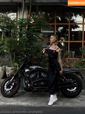 anna_katana photo #0032