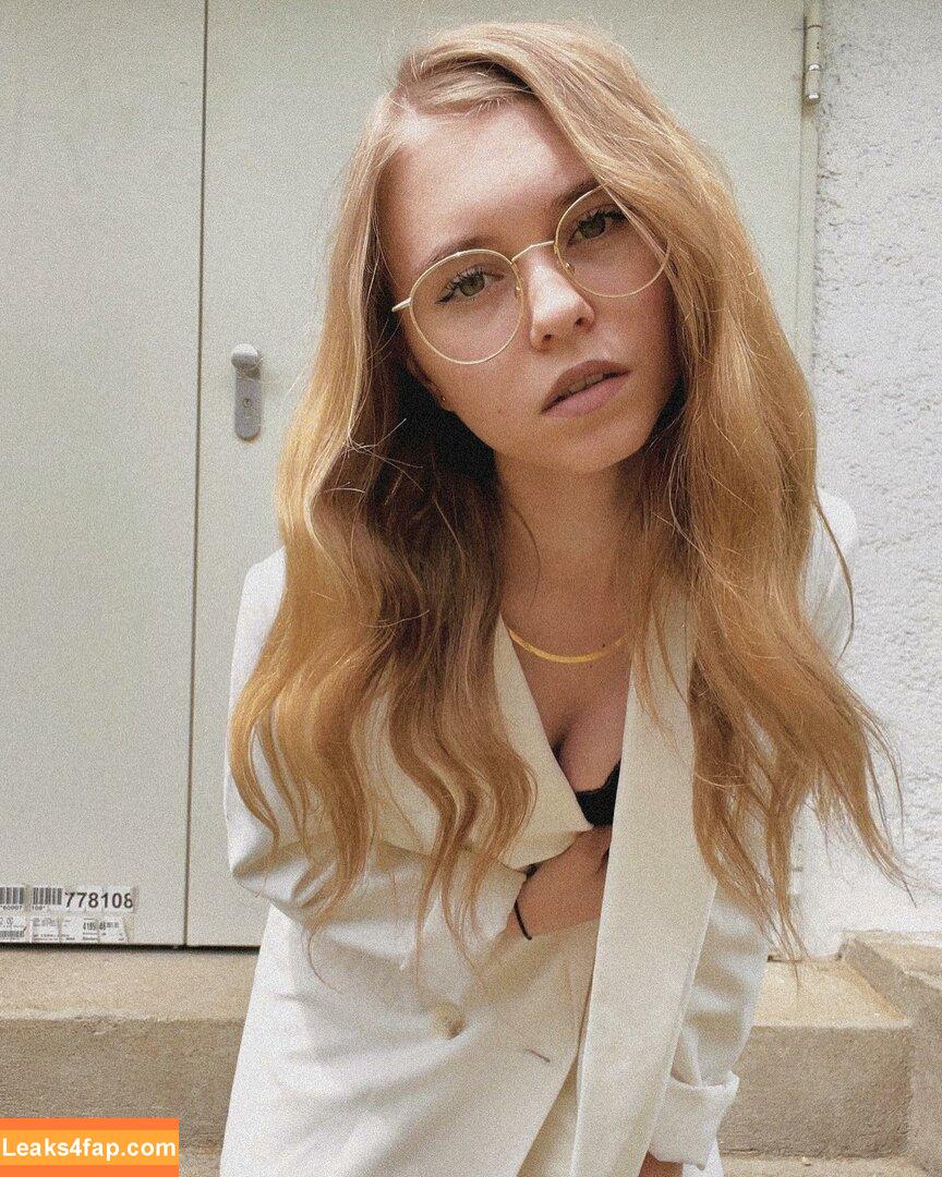 Anna Kauer / anna_kauer leaked photo photo #0037