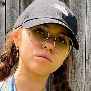 Anna Kauer photo #0016