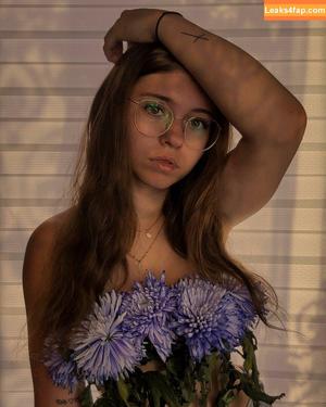 Anna Kauer photo #0033