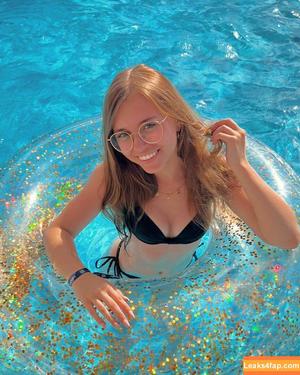 Anna Kauer photo #0063