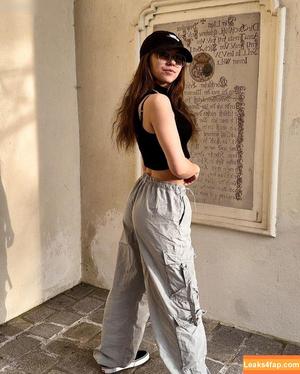 Anna Kauer photo #0093