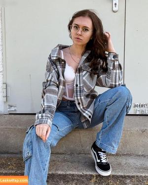 Anna Kauer photo #0102