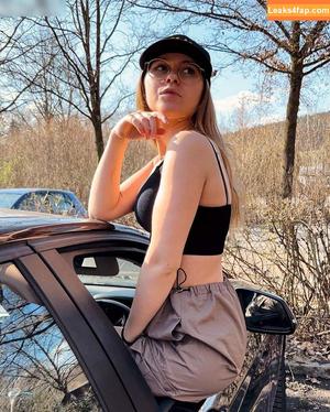 Anna Kauer photo #0105