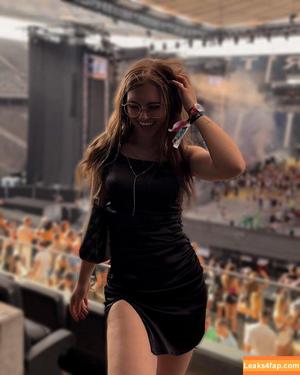 Anna Kauer photo #0148