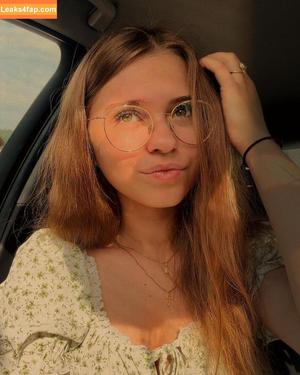 Anna Kauer photo #0159