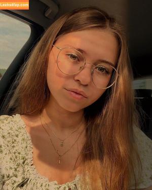 Anna Kauer photo #0161