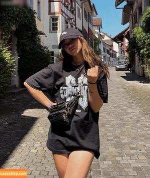 Anna Kauer photo #0185