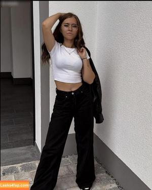 Anna Kauer photo #0187