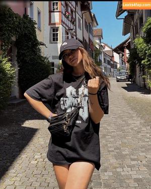 Anna Kauer photo #0190