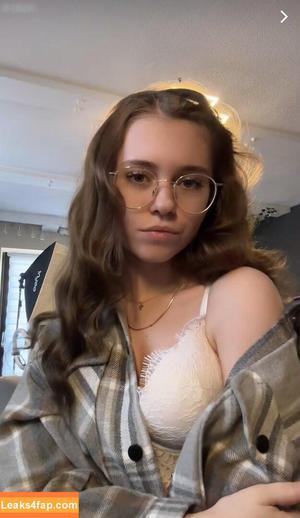 Anna Kauer photo #0237