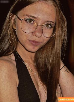 Anna Kauer photo #0279