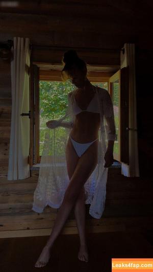 Anna Kauer photo #0554