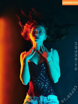 Anna Kauer photo #0893