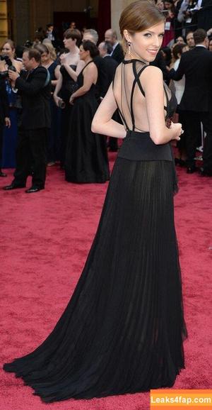 Anna Kendrick фото #0017