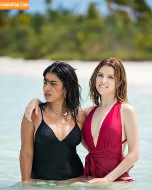 Anna Kendrick фото #0202