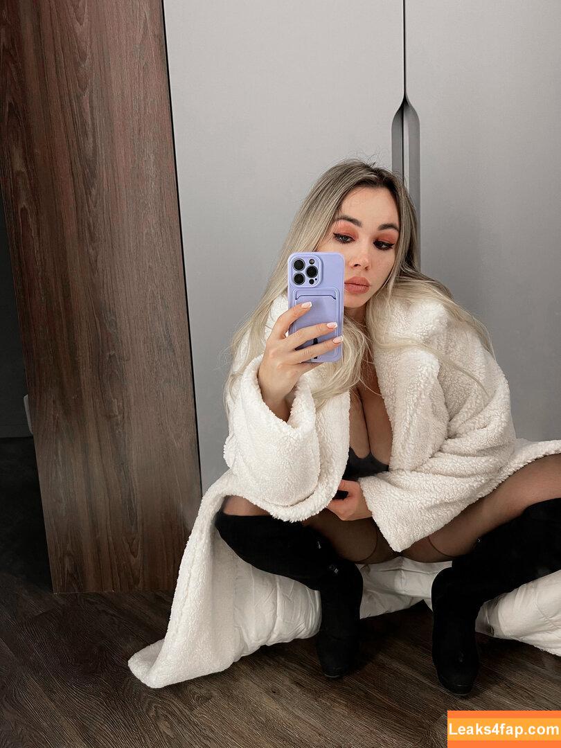 Anna Kostenko / annetkostenko слитое фото фото #0282