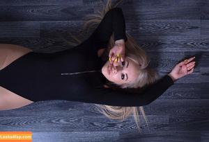 Anna Kostenko photo #0066